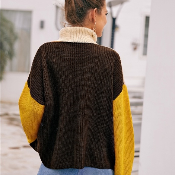 Sweater - Picture 2 of 6